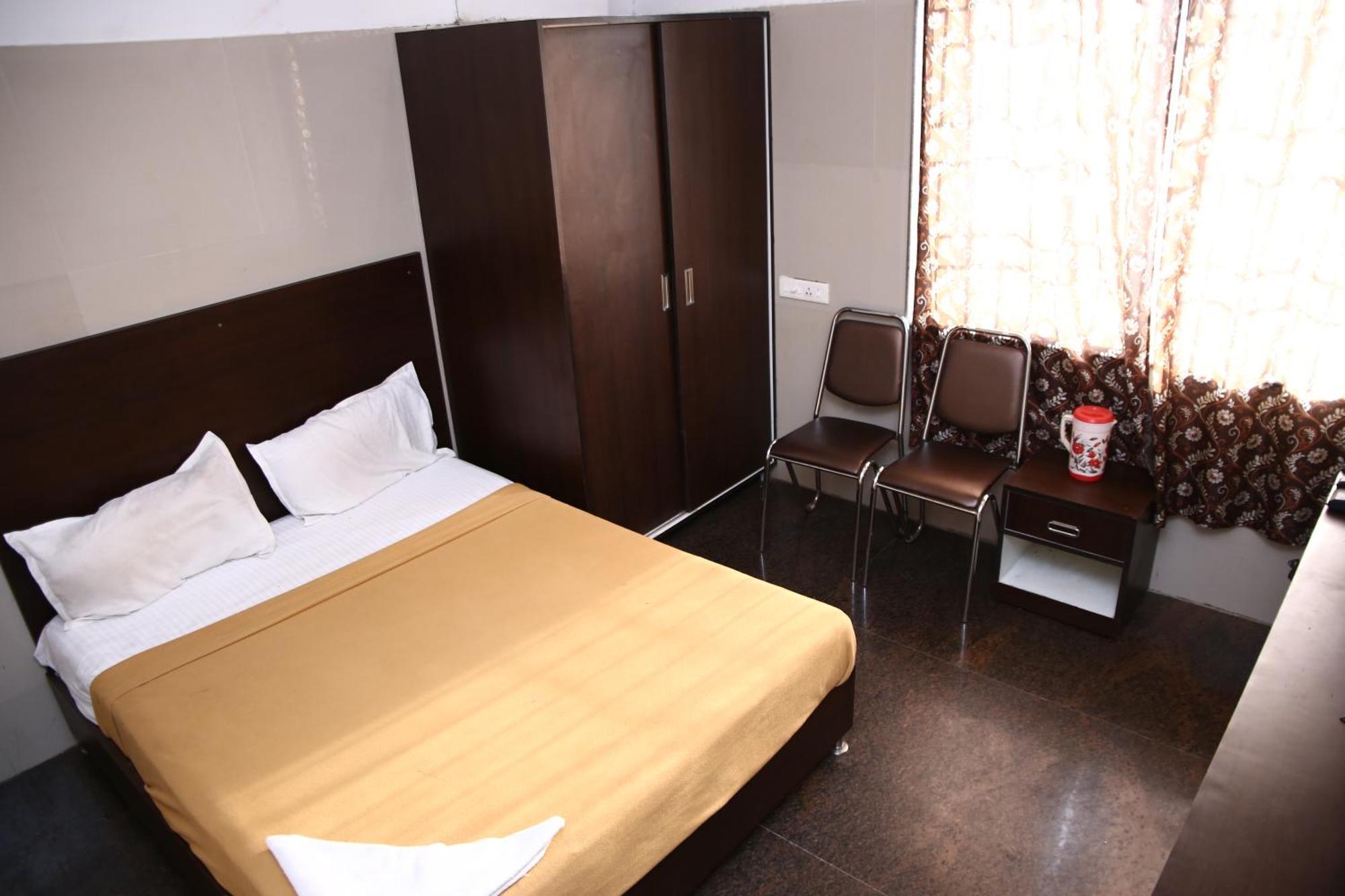 Shri Bhavani Residency Chennai Exterior foto